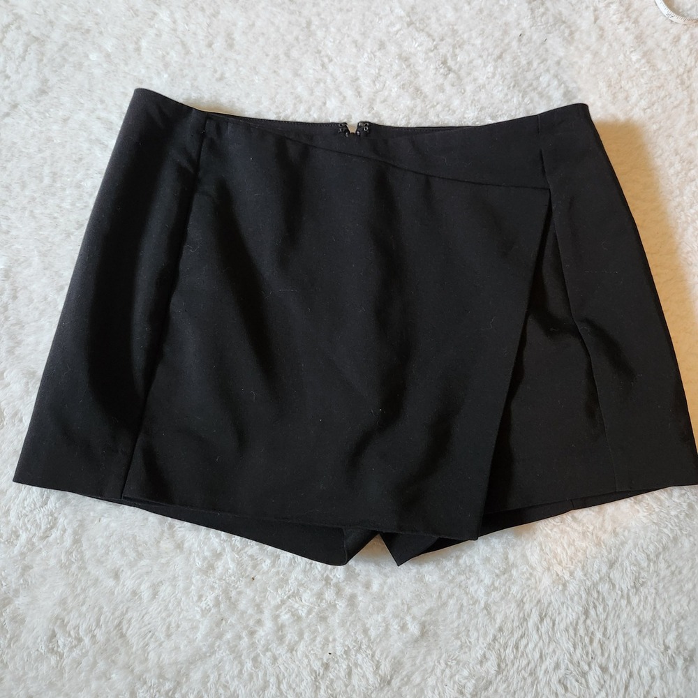 EXPRESS‎ Black Mini Skirt Skort Women's Size 2